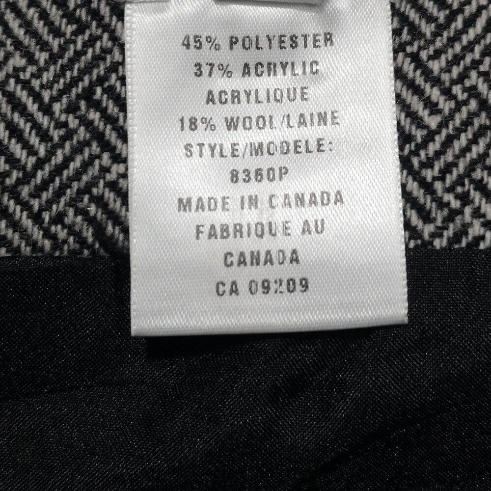 Cleo Petites Ladies Size 12 Black & Grey Herringbone Made in Canada A-line Skirt - Picture 5 of 11